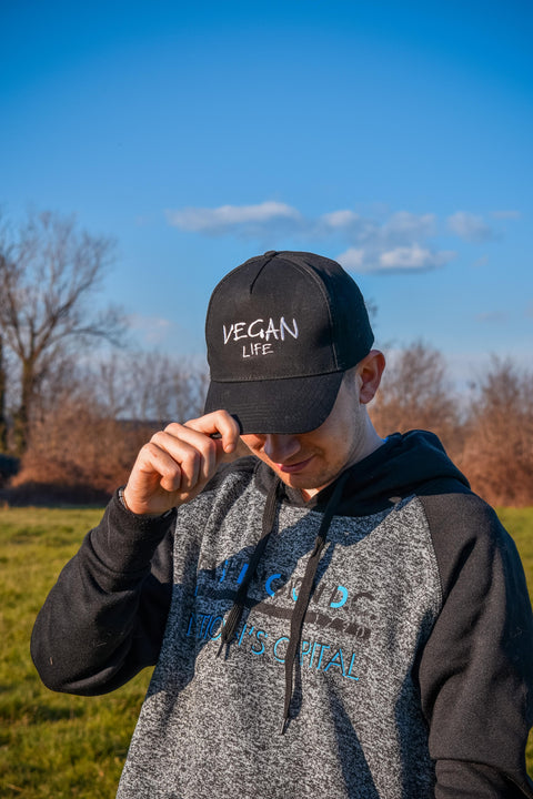 Berretto con Visiera e Scritta